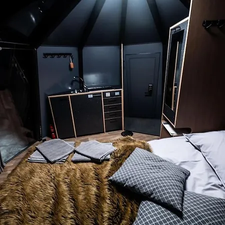 Lägenhet Northern Lights Glass Igloo Getaway For Couples Rovaniemi