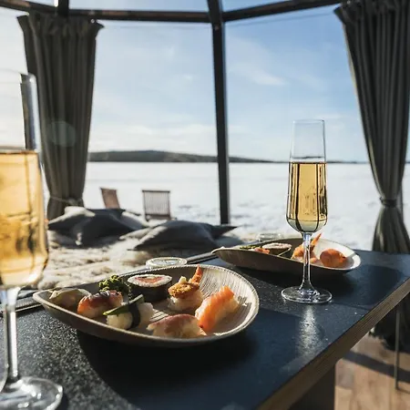 Northern Lights Glass Igloo Getaway For Couples Rovaniemi